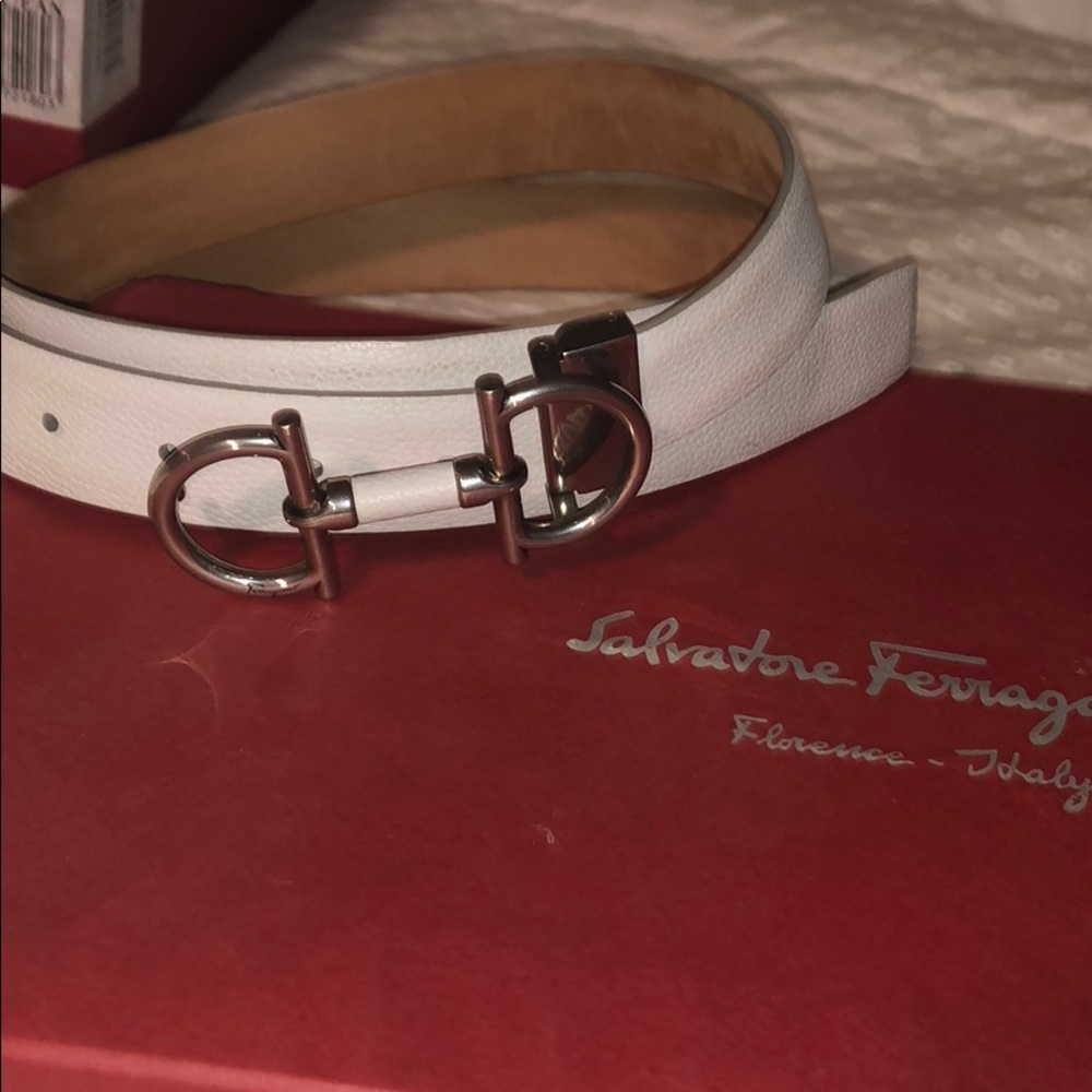 Salvatore Ferragamo men’s white leather belt